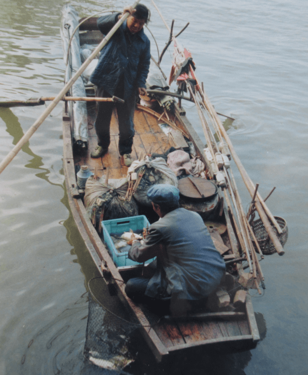 無錫　太湖の魚売り